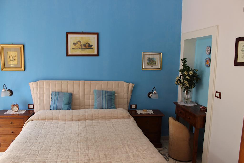 L'Isola Di Ortigia Hotell Syrakusa Rum bild
